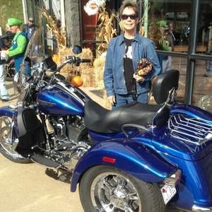 Meet your Posher, Sharon